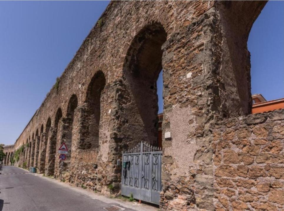 Appartamento Dell'Acquedotto Romano Exterior photo